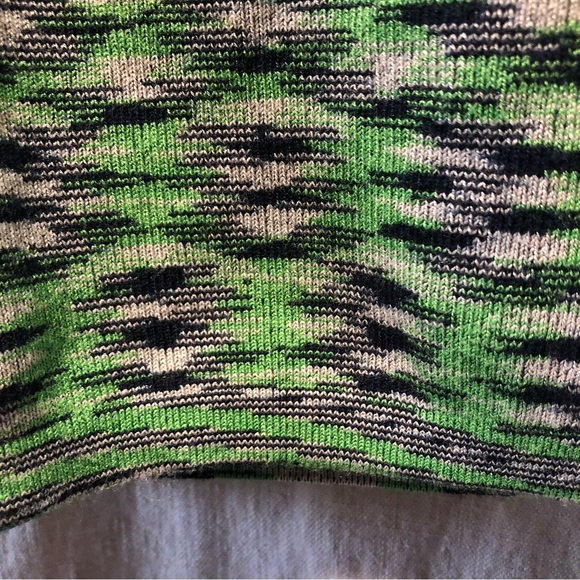 Cotton On crop top stretch woven medium weight green and navy cap sleeve L - Picture 3 of 6